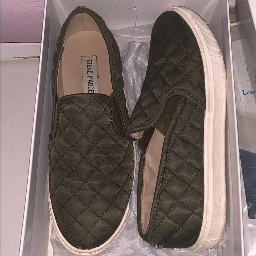Steve Madden Slip-Ons